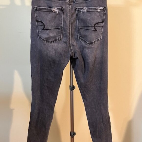 American Eagle Next Level Stretch Black Jeans, Size 2 - Picture 3 of 5